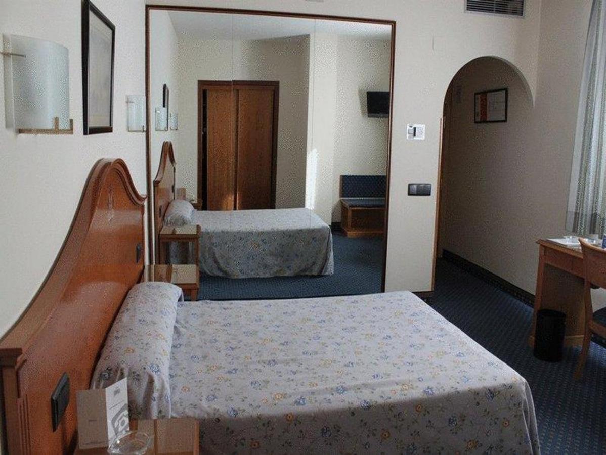 Hotel Ebora By Vivere Stays Talavera de la Reina Ngoại thất bức ảnh